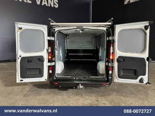 Renault Trafic 2.0 dCi 120pk L2H1 Euro6 Airco | Imperiaal | Navigatie | LED | Cruisecontrol Trekhaak, Parkeersen... ActivLease financial lease