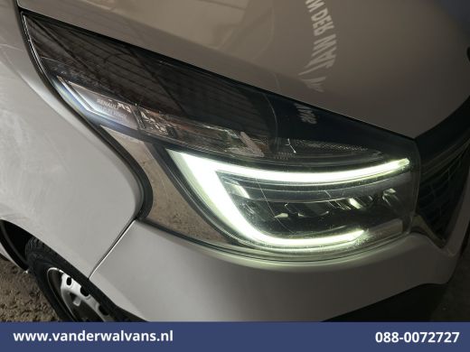 Renault Trafic 2.0 dCi 120pk L2H1 Euro6 Airco | Imperiaal | Navigatie | LED | Cruisecontrol Trekhaak, Parkeersen... ActivLease financial lease