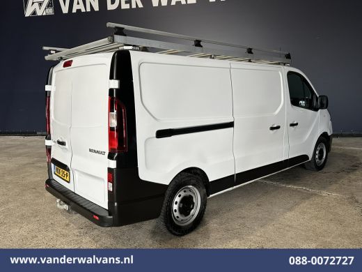 Renault Trafic 2.0 dCi 120pk L2H1 Euro6 Airco | Imperiaal | Navigatie | LED | Cruisecontrol Trekhaak, Parkeersen... ActivLease financial lease