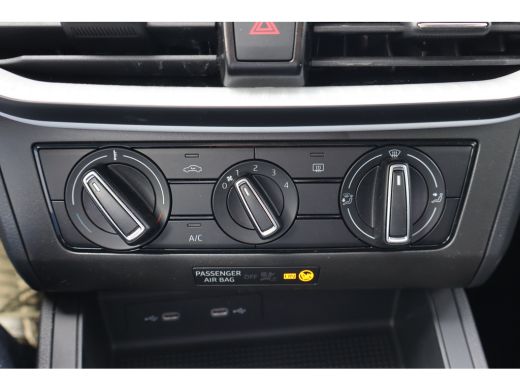Seat Ibiza Style 95PK | Automatisch dimmende binnenspiegel | Cruise Control | Draadloze Apple CarPlay&trade;, Andr... ActivLease financial lease