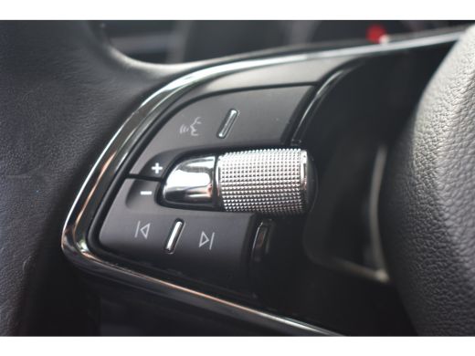 Skoda Kamiq 1.0 110PK TSI Ambition | LED verlichting | PDC Achter | 16 inch lichtmetalen velgen | Apple Carpl... ActivLease financial lease