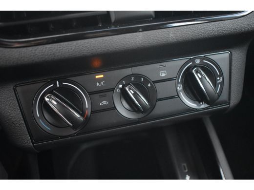 Skoda Kamiq 1.0 110PK TSI Ambition | LED verlichting | PDC Achter | 16 inch lichtmetalen velgen | Apple Carpl... ActivLease financial lease