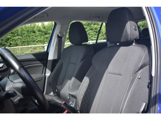 Skoda Kamiq 1.0 110PK TSI Ambition | LED verlichting | PDC Achter | 16 inch lichtmetalen velgen | Apple Carpl... ActivLease financial lease