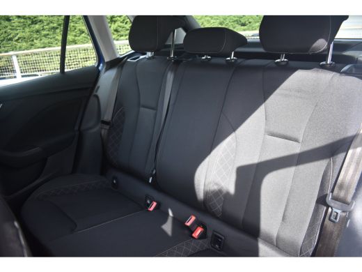 Skoda Kamiq 1.0 110PK TSI Ambition | LED verlichting | PDC Achter | 16 inch lichtmetalen velgen | Apple Carpl... ActivLease financial lease
