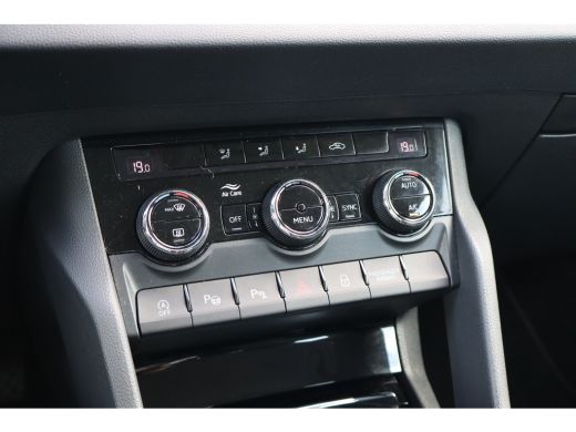 Skoda Karoq 1.5 TSI ACT Business Edition Plus 150PK AUTOMAAT | Apple Carplay/Android Auto|telefoonintegratie ... ActivLease financial lease