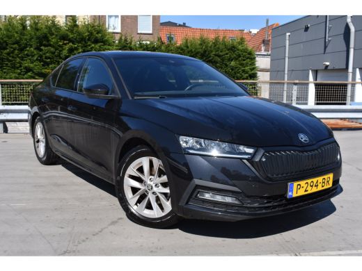 Skoda Octavia 1.0 TSI 110PK Sport Business | APP. CONNECT | CRUISE CONTROL | NAVIGATIE | FULL LED | DAB+ | AIRCO ActivLease financial lease