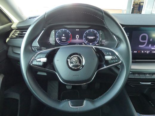 Skoda Octavia 1.0 TSI Ambition | STOELVERWARMING | PARKEERSENSOREN V+A | NAVI | ActivLease financial lease