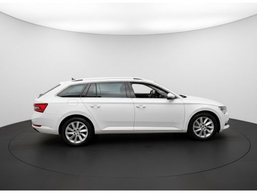 Skoda Superb Combi TSI iV 218PK HYBRIDE DSG STYLE VIRTUAL/CAMERA/CARPLAY ActivLease financial lease