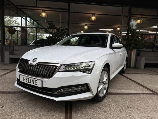 Skoda Superb Combi TSI iV 218PK HYBRIDE DSG STYLE VIRTUAL/CAMERA/CARPLAY ActivLease financial lease