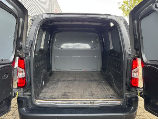 Toyota ProAce 1.5 D-4D Live Long | Automaat | Apple Carplay | Parkeersensoren | Dubbele Schuifedur ActivLease financial lease