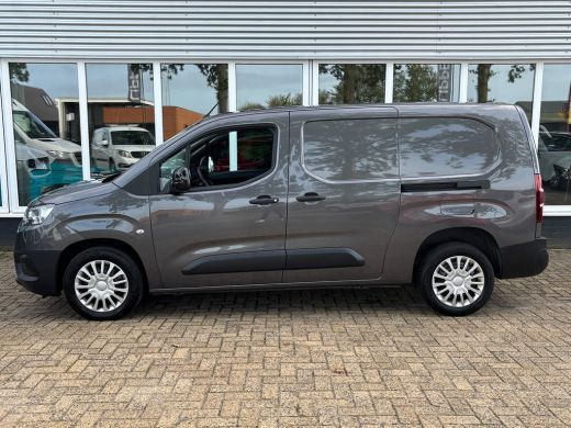 Toyota ProAce 1.5 D-4D Live Long | Automaat | Apple Carplay | Parkeersensoren | Dubbele Schuifedur ActivLease financial lease