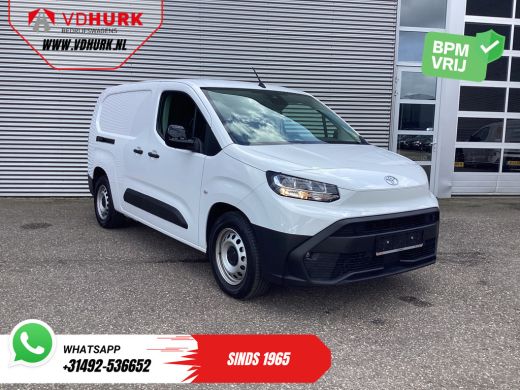 Toyota ProAce 50 kWh 320 km WLTP L2 3Pers./ LED/ Standkachel/ Stoelverw./ Stuurverw./ Carplay/ Camera/ PDC/ Cru... ActivLease financial lease