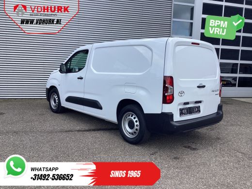 Toyota ProAce 50 kWh 320 km WLTP L2 3Pers./ LED/ Standkachel/ Stoelverw./ Stuurverw./ Carplay/ Camera/ PDC/ Cru... ActivLease financial lease