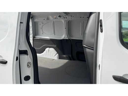 Toyota ProAce L2 Duty 1.5 D-4D 102PK Airco | Stoelverw. | Cruise | Camera | Navy by App ActivLease financial lease