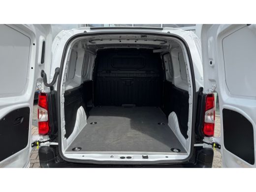 Toyota ProAce L2 Duty 1.5 D-4D 102PK Airco | Stoelverw. | Cruise | Camera | Navy by App ActivLease financial lease