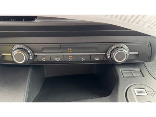 Toyota ProAce L2 Duty 1.5 D-4D 102PK Airco | Stoelverw. | Cruise | Camera | Navy by App ActivLease financial lease