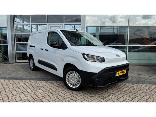 Toyota ProAce L2 Duty 1.5 D-4D 102PK Airco | Stoelverw. | Cruise | Camera | Navy by App ActivLease financial lease