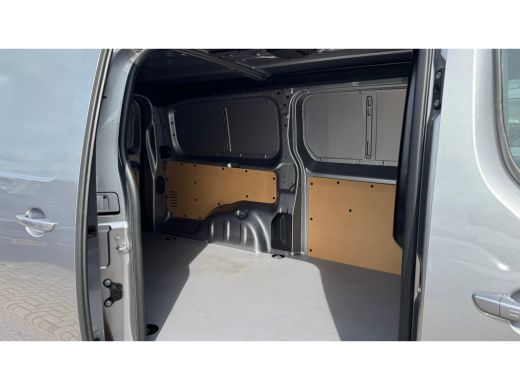 Toyota ProAce PROACE Worker 2.0 D-4D 140PK L2 Challenger | Navi | Cruise Controle | Camera | Stoel en stuurverw... ActivLease financial lease