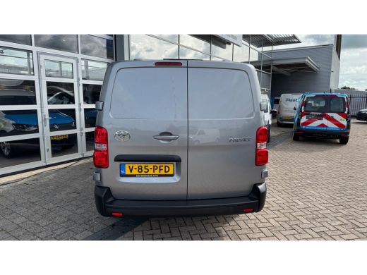 Toyota ProAce PROACE Worker 2.0 D-4D 140PK L2 Challenger | Navi | Cruise Controle | Camera | Stoel en stuurverw... ActivLease financial lease