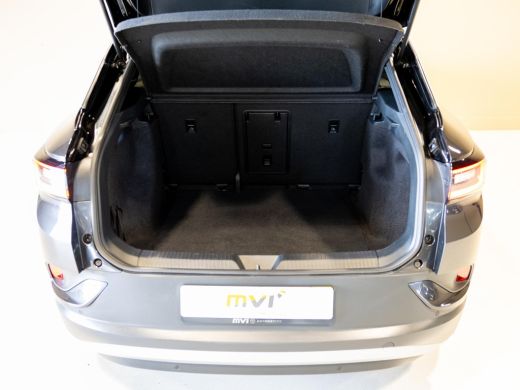 Volkswagen ID.4 Life 77 kWh SOH 90% / 204pk / NAP / Achteruitrij camera / Voorruit verwarming / Stoelverwarming / ActivLease financial lease