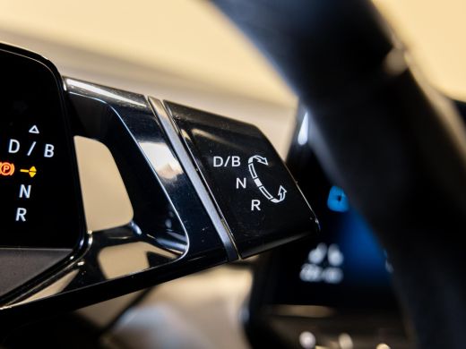 Volkswagen ID.4 Life 77 kWh SOH 90% / 204pk / NAP / Achteruitrij camera / Voorruit verwarming / Stoelverwarming / ActivLease financial lease
