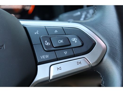 Volkswagen Multivan 1.4 e-HYBRID 217PK L2 7-ZITS BUSINESS LIFE SOH 98,13% / NAVI / CLIMA / FULL-LED / PDC / 18" LMV /... ActivLease financial lease