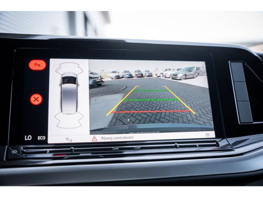 Volkswagen Multivan 1.4 eHybrid L2H1 Life Business | Achteruitrijcamera | Airco (automatisch) | Apple Carplay/Android... ActivLease financial lease