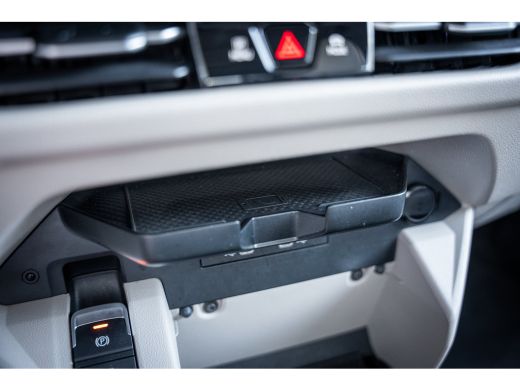 Volkswagen Multivan 1.4 eHybrid L2H1 Life Business | Achteruitrijcamera | Airco (automatisch) | Apple Carplay/Android... ActivLease financial lease