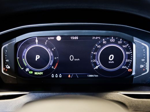 Volkswagen Passat Variant 1.4 TSI PHEV GTE Business SOH 94% / 218pk / NAP / Leder / Achteruitrij camera / IQ LED / ActivLease financial lease