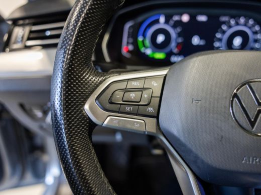 Volkswagen Passat Variant 1.4 TSI PHEV GTE Business SOH 94% / 218pk / NAP / Leder / Achteruitrij camera / IQ LED / ActivLease financial lease