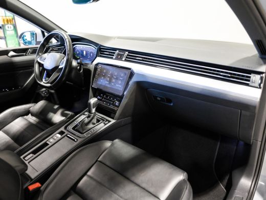 Volkswagen Passat Variant 1.4 TSI PHEV GTE Business SOH 94% / 218pk / NAP / Leder / Achteruitrij camera / IQ LED / ActivLease financial lease