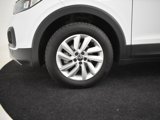 Volkswagen T-Cross 1.0 TSI Life 95Pk | Cruise control adaptief | Parkeersensoren | Apple carplay Android auto | DAB ... ActivLease financial lease