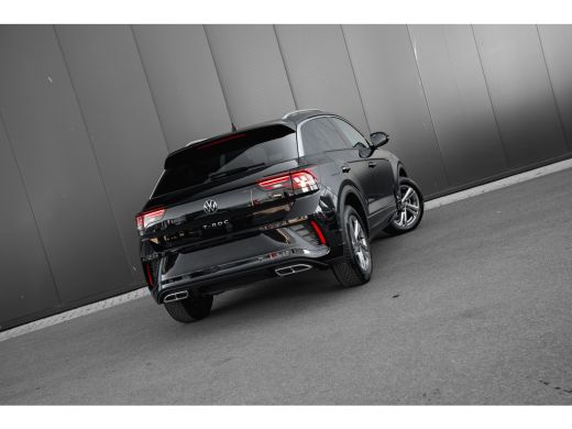 Volkswagen T-Roc 1.5 TSI 150pk 7-DSG R-Line | Trekhaak | Achteruitrijcamera | Carplay | Climate Control | Adaptive... ActivLease financial lease