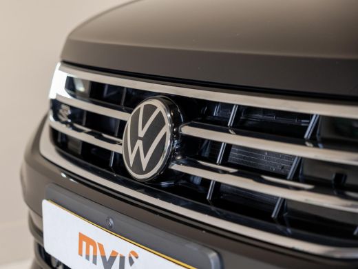 Volkswagen Tiguan 1.5 TSI 2x R-Line Business+ / 150pk / Trekhaak / NAP / Rondomzicht camera / Keyless / ActivLease financial lease
