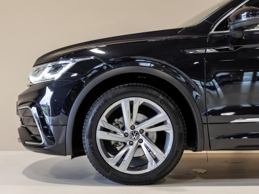 Volkswagen Tiguan 1.5 TSI 2x R-Line Business+ / 150pk / Trekhaak / NAP / Rondomzicht camera / Keyless / ActivLease financial lease