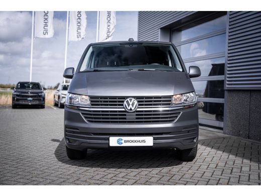 Volkswagen Transporter 2.0 TDI L2H1 30 DC | Carplay | Dubbele Cabine | Cruise | | Parkeersensoren ActivLease financial lease