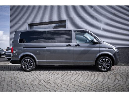 Volkswagen Transporter 2.0 TDI L2H1 30 DC | Carplay | Dubbele Cabine | Cruise | | Parkeersensoren ActivLease financial lease