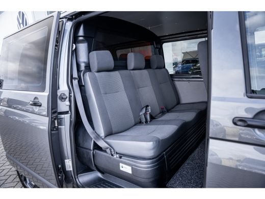 Volkswagen Transporter 2.0 TDI L2H1 30 DC | Carplay | Dubbele Cabine | Cruise | | Parkeersensoren ActivLease financial lease