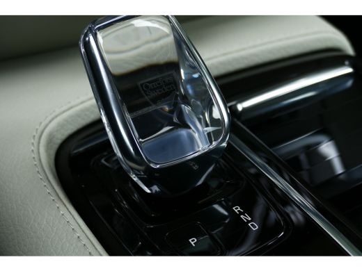 Volvo  S60 2.0 RECHARGE T8 AWD INSCRIPTION AUTOMAAT / NAVI / LEDER / CLIMA / 19"LMV / CAMERA / MEMORY STOELE... ActivLease financial lease