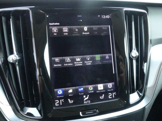 Volvo  V60 2.0 B3 Momentum Advantage | Achteruitrijcamera | Apple Carplay/Android Auto|telefoonintegratie pr... ActivLease financial lease