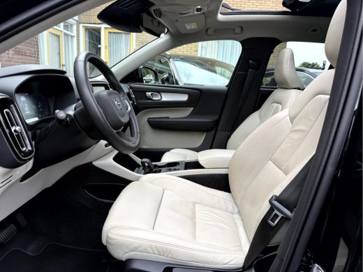 Volvo  XC40 1.5 T4 Recharge Inscription Panoramadak, Leer, 18''Lmv ActivLease financial lease