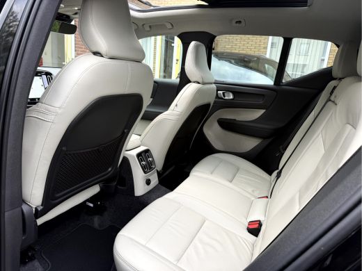 Volvo  XC40 1.5 T4 Recharge Inscription Panoramadak, Leer, 18''Lmv ActivLease financial lease