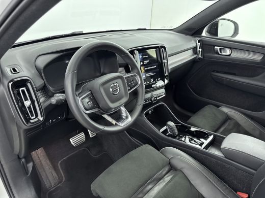Volvo  XC40 1.5 T5 Recharge R-Design | Trekhaak | Pannoramadak | PDC V+A en Camera | Adaptive Cruiscontrol | ... ActivLease financial lease