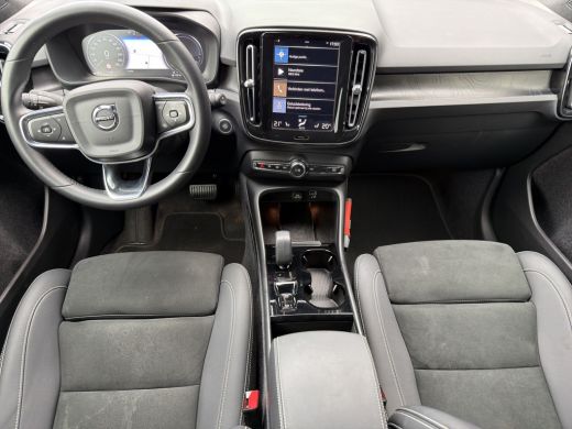 Volvo  XC40 T4 Plug-in hybrid Plus Dark Trekhaak | Apple Carplay/Android Auto | Premium audio | Stuurverwarmi... ActivLease financial lease