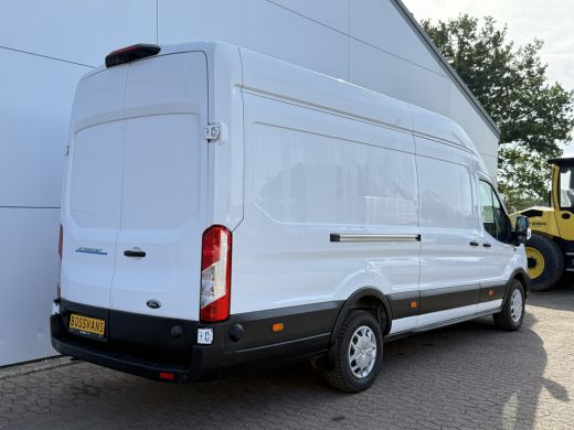Ford E-Transit 68kWh 184PK L4H3 317km WLTP 95.1% (SOH) BEV Snelladen Carplay Climate control 360&deg; Camera Parkeer... ActivLease financial lease