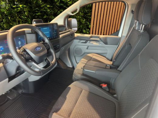 Ford E-Transit Custom 320 L1H1 Trend 71 kWh DIRECT LEVERBAAR | 360 cam. | Imperiaal | Trekhaak | Stoelverwarming | Laad... ActivLease financial lease