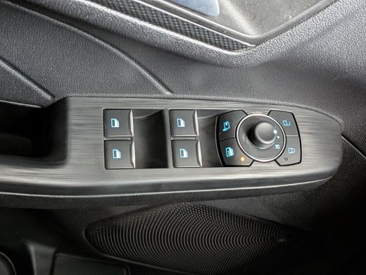Ford Kuga 2.5 PHEV ST-Line | NL-AUTO! | 1E EIGENAAR! | WINTERPACK | CAMERA | PARK SENS V+A | CRUISE | DEALE... ActivLease financial lease