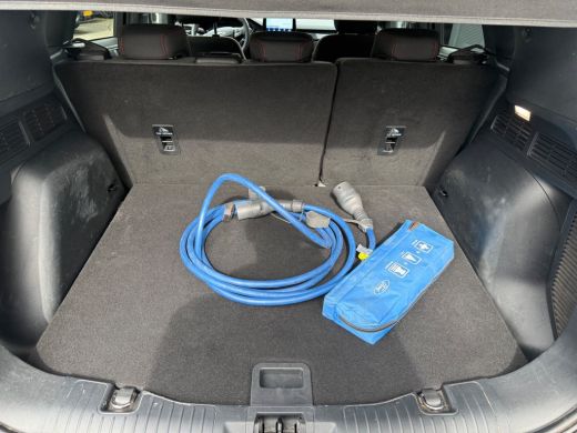 Ford Kuga 2.5 PHEV ST-Line | NL-AUTO! | 1E EIGENAAR! | WINTERPACK | CAMERA | PARK SENS V+A | CRUISE | DEALE... ActivLease financial lease