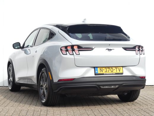 Ford Mustang Mach-E Mach-E Extended RWD 98 kWh | SOH 94% | ADAPTIVE CRUISE | DODEHOEKDETECTIE | CAMERA | STUUR+STOEL+... ActivLease financial lease