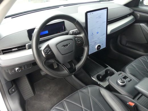 Ford Mustang Mach-E Mach-E Extended RWD 98 kWh | SOH 94% | ADAPTIVE CRUISE | DODEHOEKDETECTIE | CAMERA | STUUR+STOEL+... ActivLease financial lease